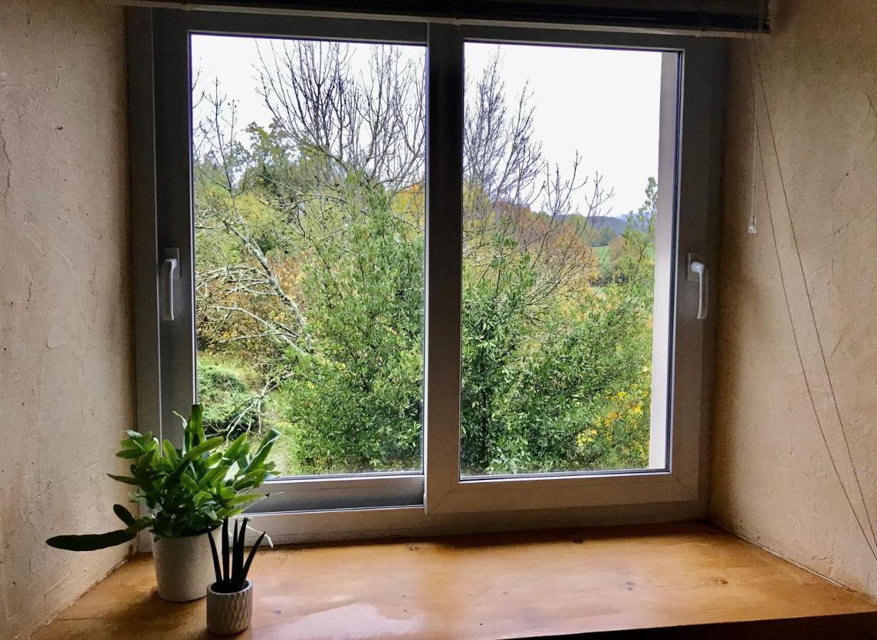 Le Pipapo Apartment Saint-Martin-de-Bavel Екстериор снимка